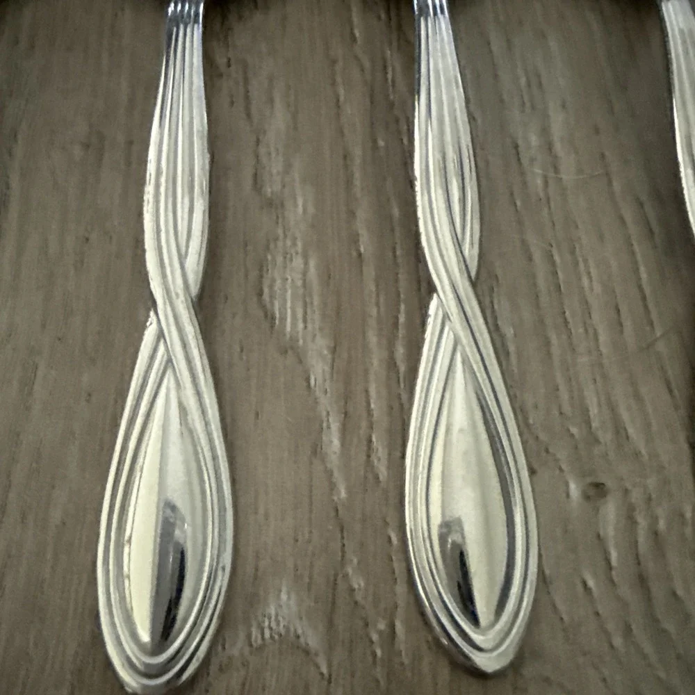 Oneida Axis Set of 7 Dinner‎ Oval Place Soup Spoons 7 1/4